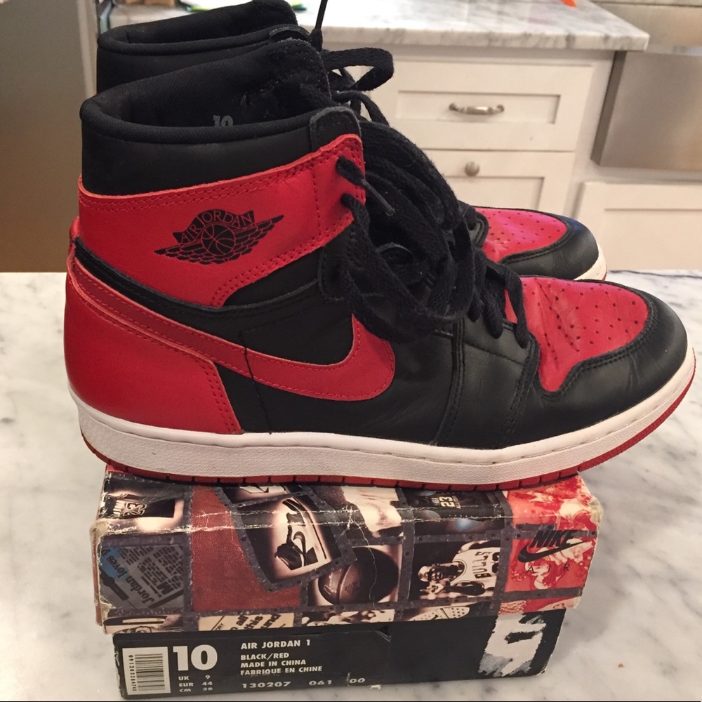 Air Jordan 1 Retro Black/Red Size 10